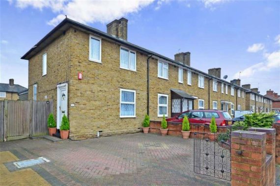 3&nbsp;Bedroom&nbsp;End of Ter...